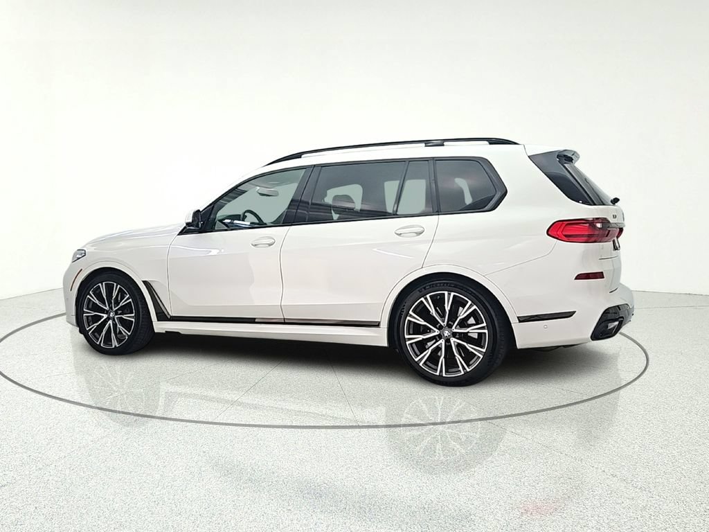 Used 2021 BMW X7 M50i w/ Dynamic Handling Package AWD/4WD image 5
