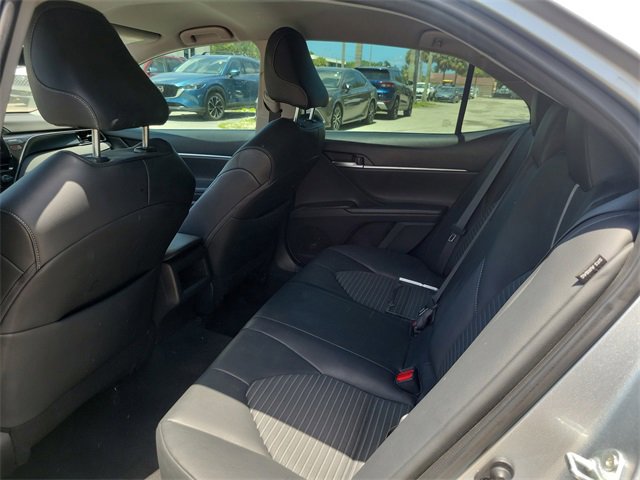 Used 2023 Toyota Camry SE image 8