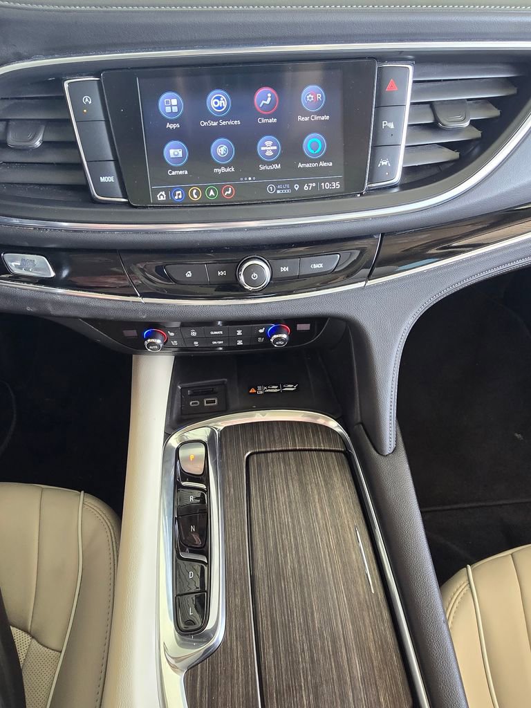 Used 2022 Buick Enclave Avenir w/ Avenir Technology Package image 32