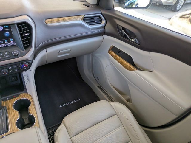 Used 2017 GMC Acadia Denali w/ Technology Package image 14
