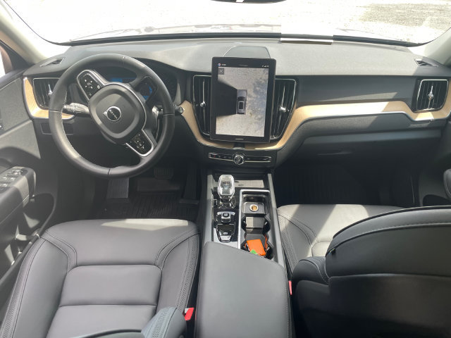 Used 2026 Volvo XC60 B5 Plus AWD/4WD image 23