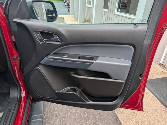 Used 2021 Chevrolet Colorado Z71 AWD/4WD image 18