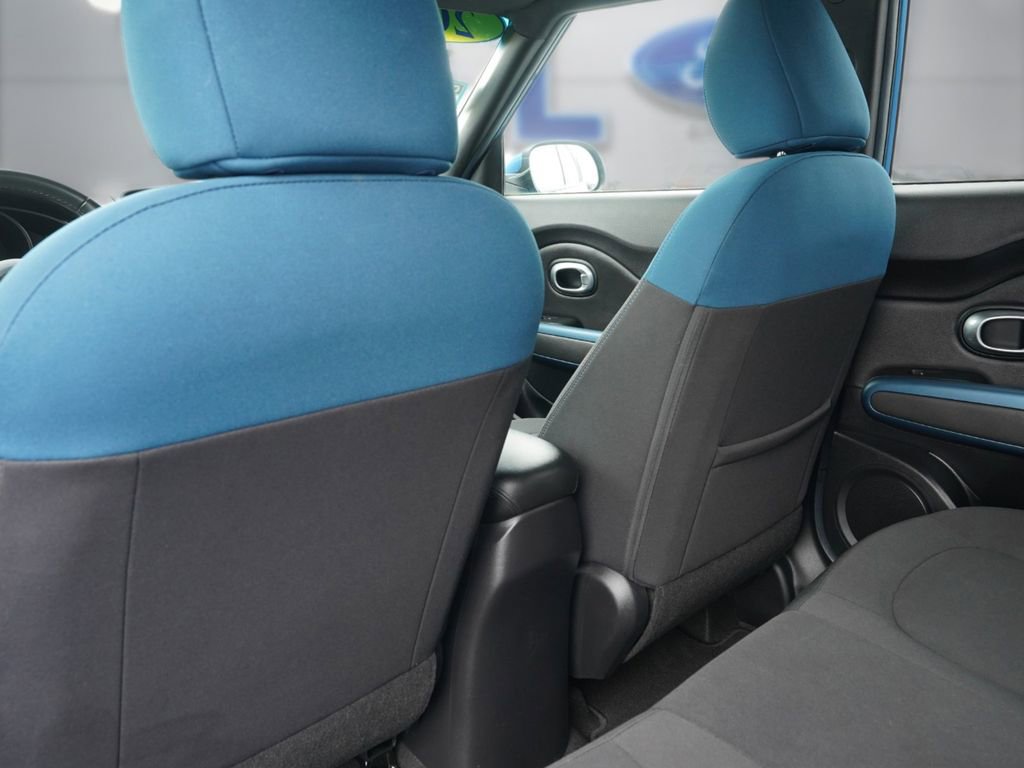 Used 2015 Kia Soul + w/ Audio Package image 19