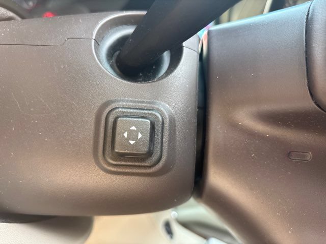 Used 2016 GMC Yukon Denali RWD image 45