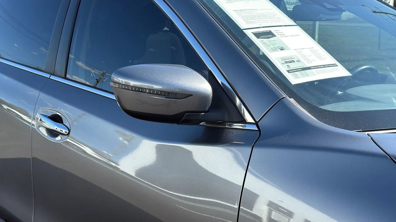 Used 2020 Nissan Rogue SV image 11