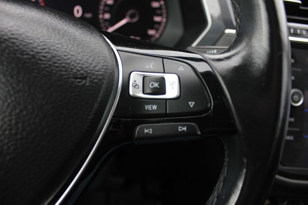 Used 2019 Volkswagen Tiguan SEL image 14
