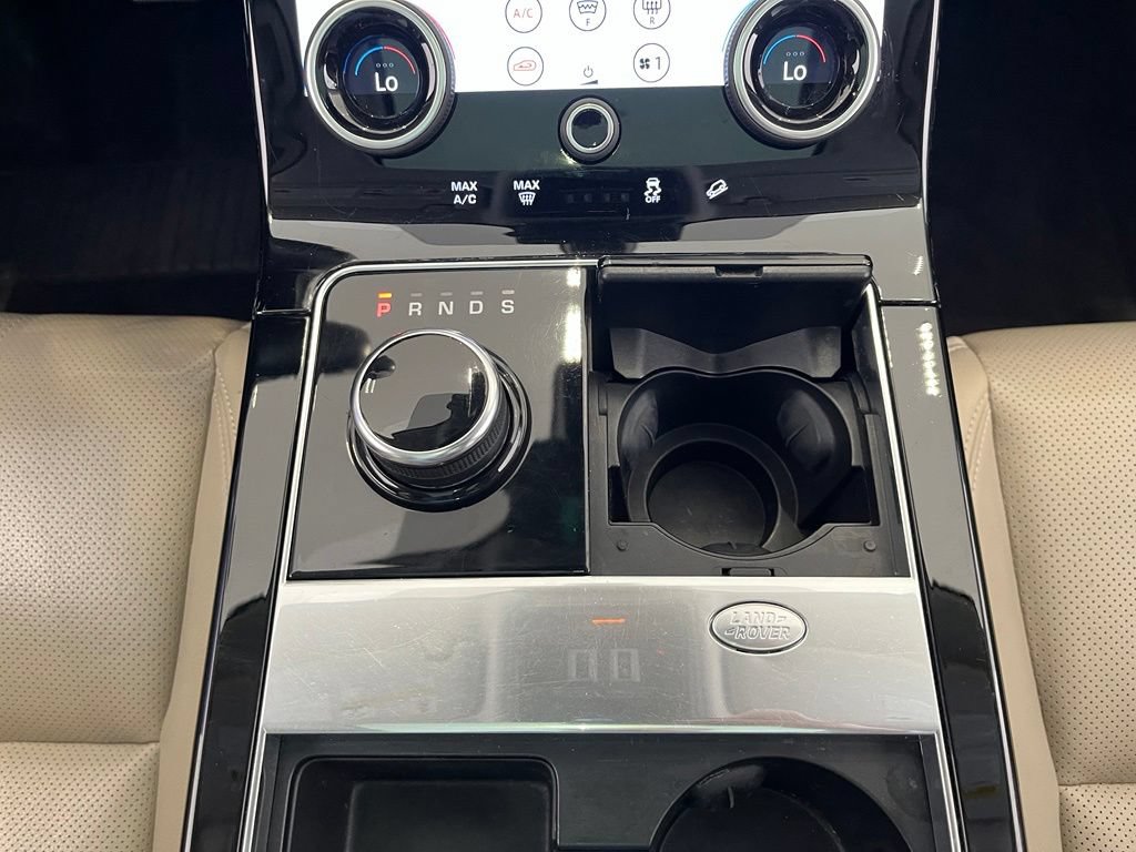 Certified 2020 Land Rover Range Rover Velar R-Dynamic S AWD/4WD image 32