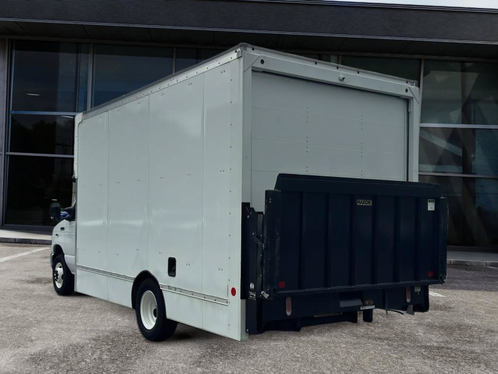 Used 2022 Ford E-350 and Econoline 350 Super Duty w/ Power Windows & Locks Group RWD image 7