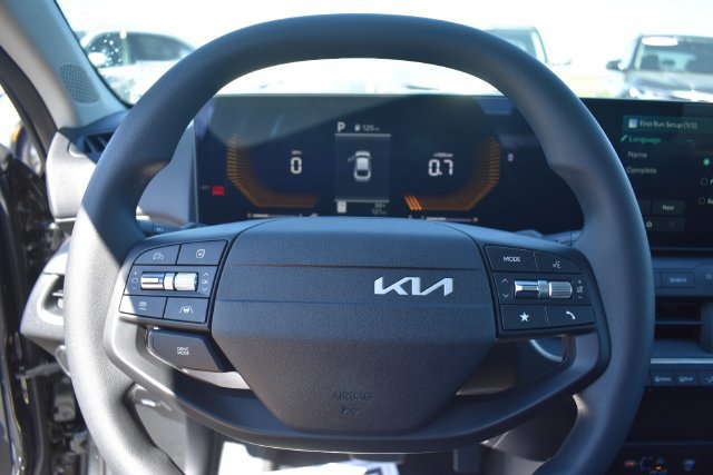 New 2026 Kia K4 FWD image 24