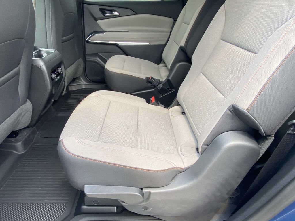 New 2026 Chevrolet Traverse LT w/ Driver Confidence Package image 13