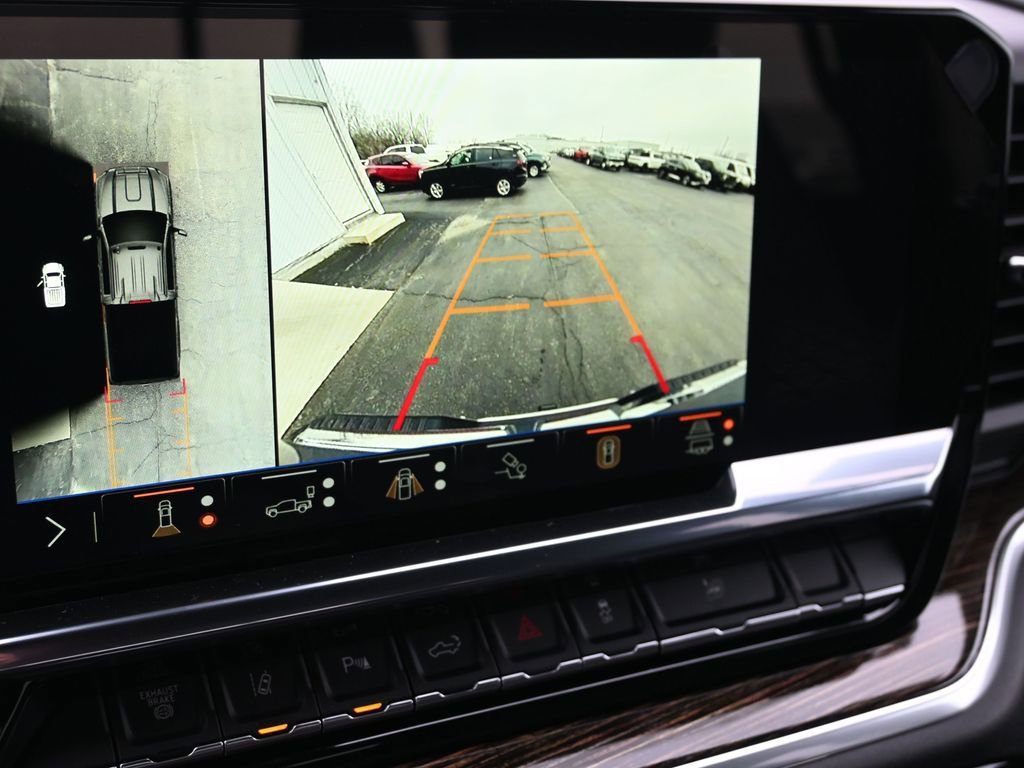 Used 2025 GMC Sierra 3500 SLE w/ SLE Value Package image 32