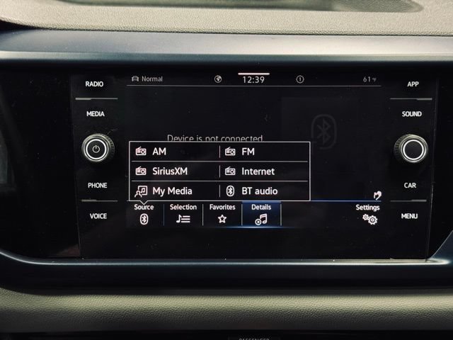 Used 2022 Volkswagen Taos SE w/ Driver Assistance Package AWD/4WD image 31