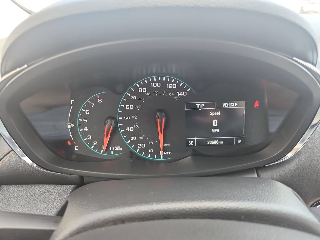 Used 2022 Chevrolet Trax LT w/ LT Convenience Package AWD/4WD image 19