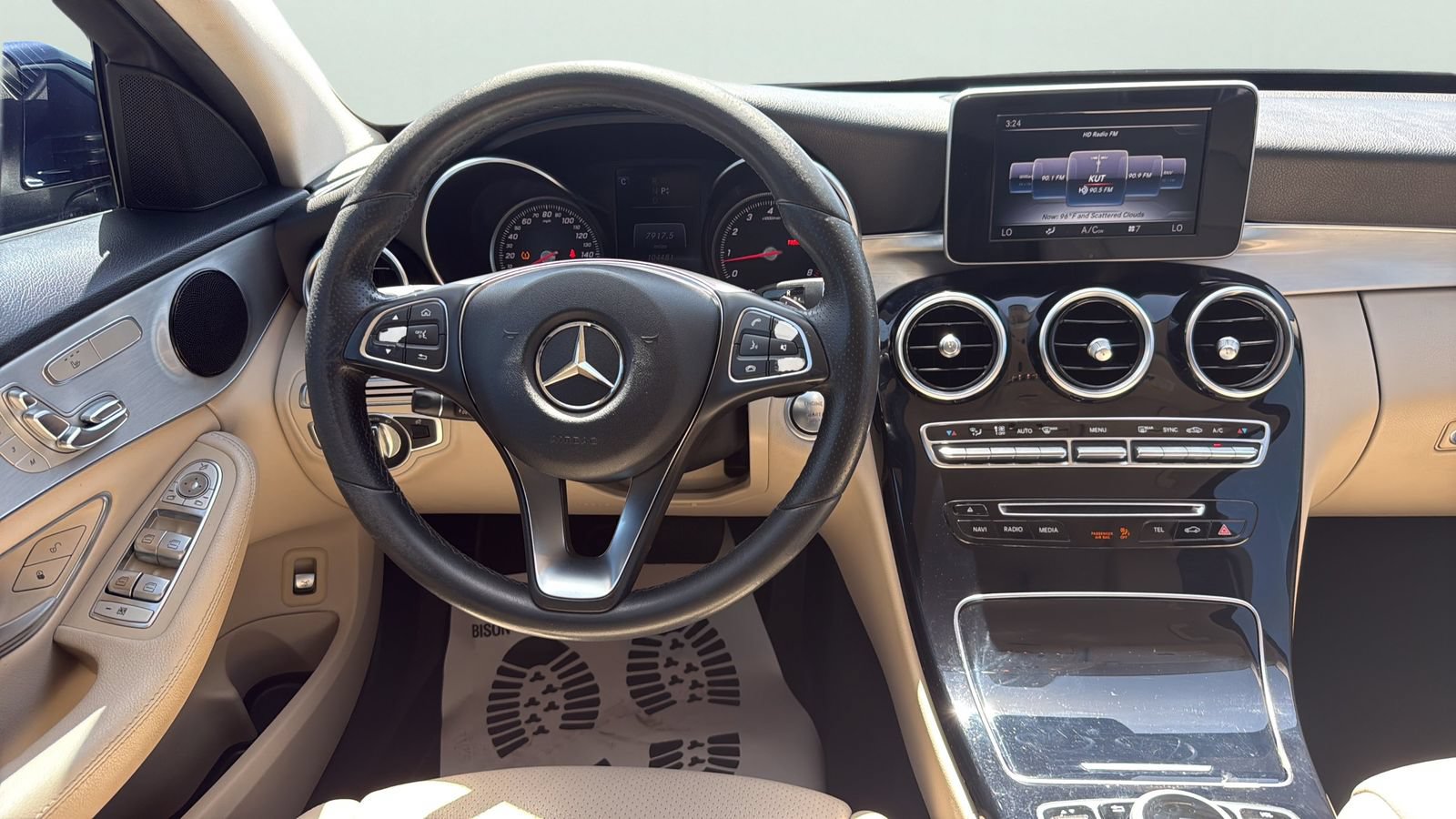 Used 2017 Mercedes-Benz C 300 Sedan image 9