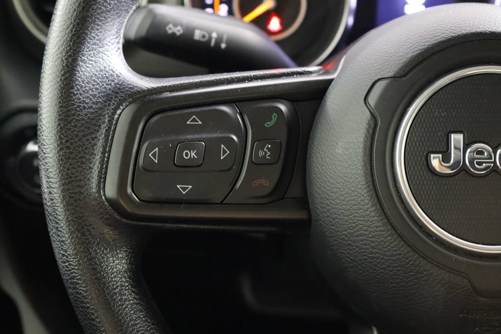 Used 2021 Jeep Gladiator Sport AWD/4WD image 19