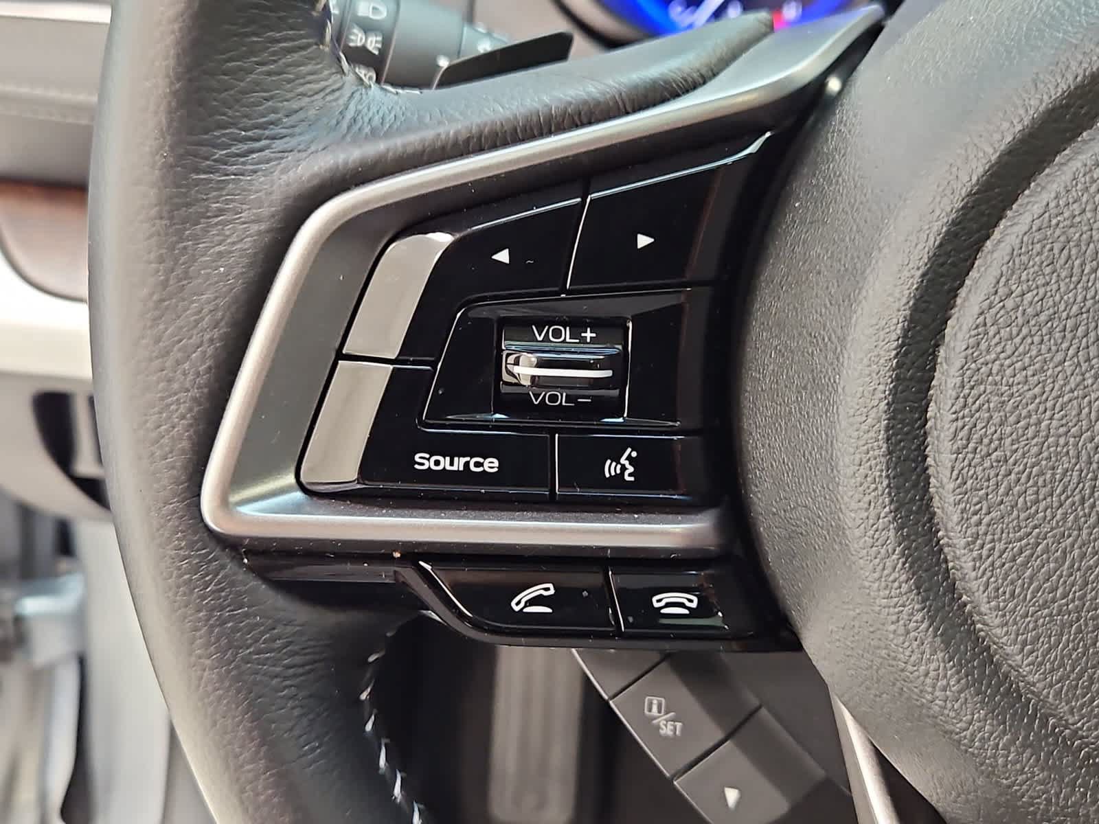 Used 2018 Subaru Outback 2.5i Limited AWD/4WD image 13