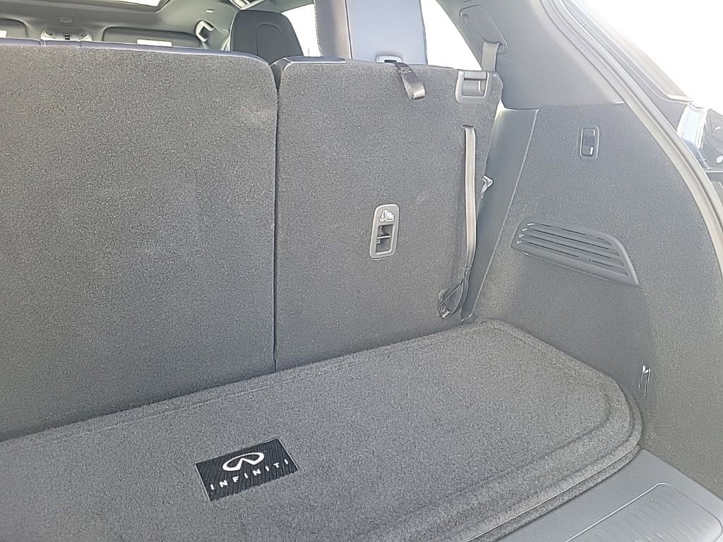 Certified 2026 INFINITI QX60 Sport w/ Dark Cargo Package image 38