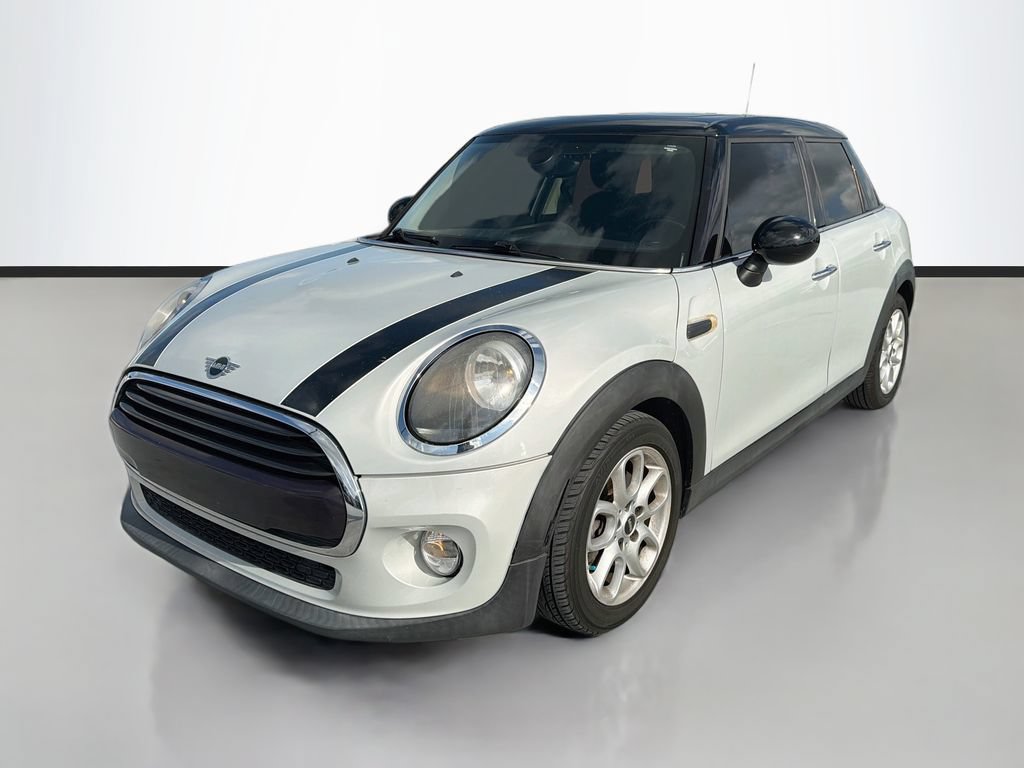 Used 2019 MINI Cooper 4-Door Hardtop FWD image 3
