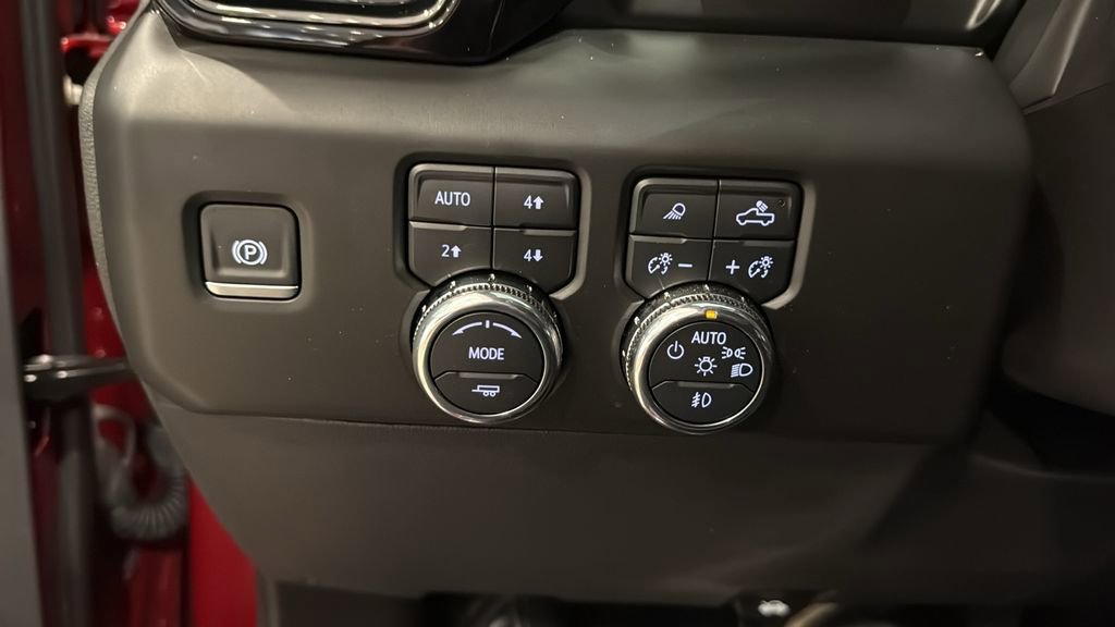 Used 2025 GMC Sierra 1500 AT4 w/ AT4 Premium Package image 34