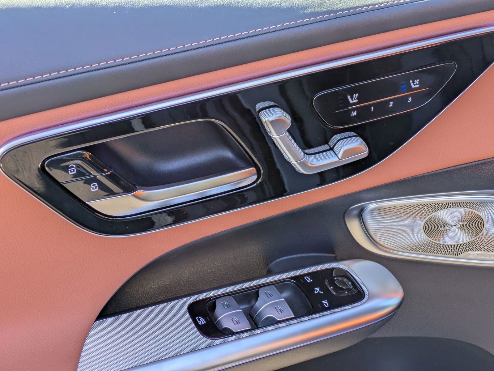 Certified 2025 Mercedes-Benz GLC 300 300 image 15