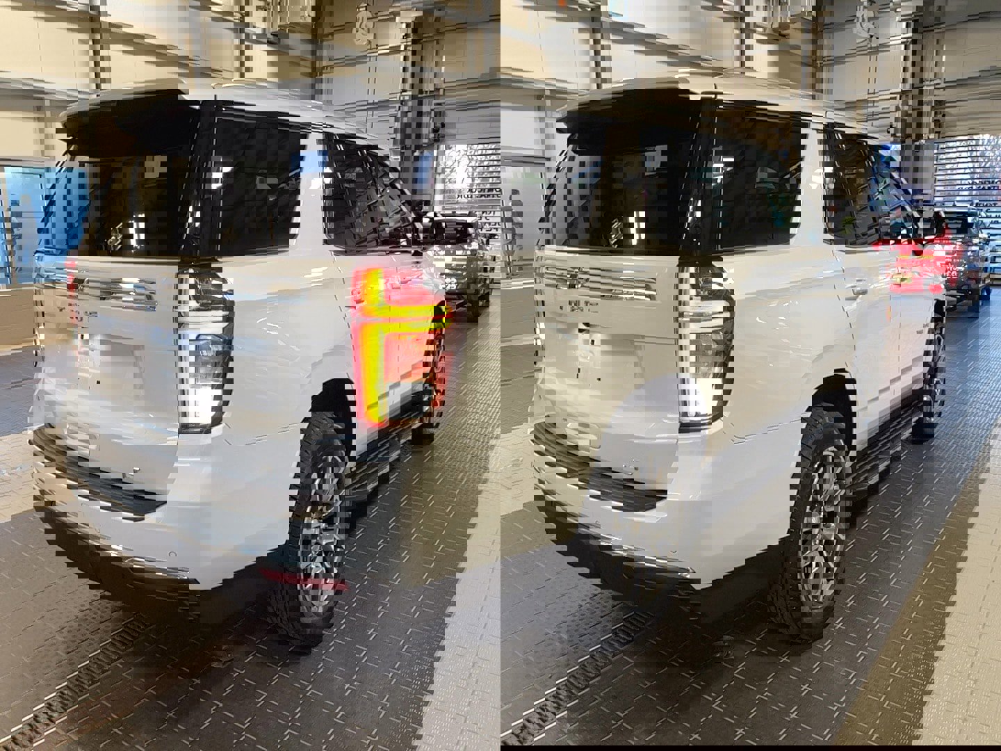 Used 2022 Chevrolet Tahoe LT w/ LT Signature Plus Package image 20