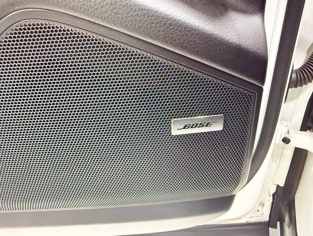 Used 2022 Porsche Cayenne Platinum Edition image 36