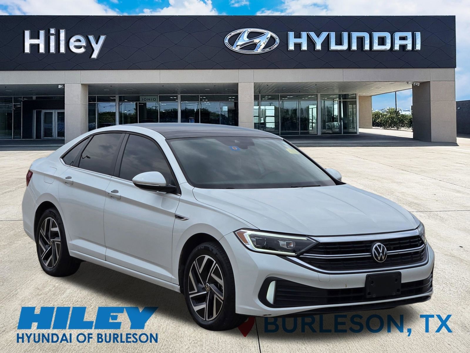 Used 2023 Volkswagen Jetta SEL