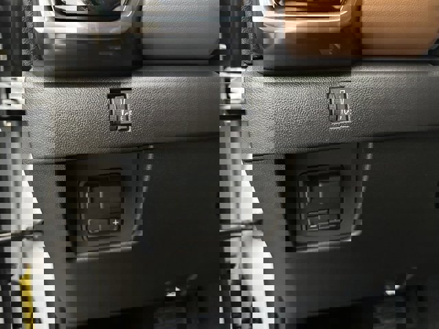 New 2026 GMC Canyon AT4 image 15