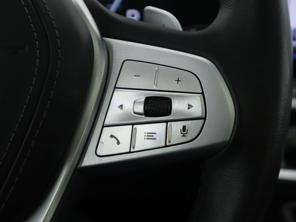 Used 2023 BMW X7 xDrive40i w/ Premium Package image 12