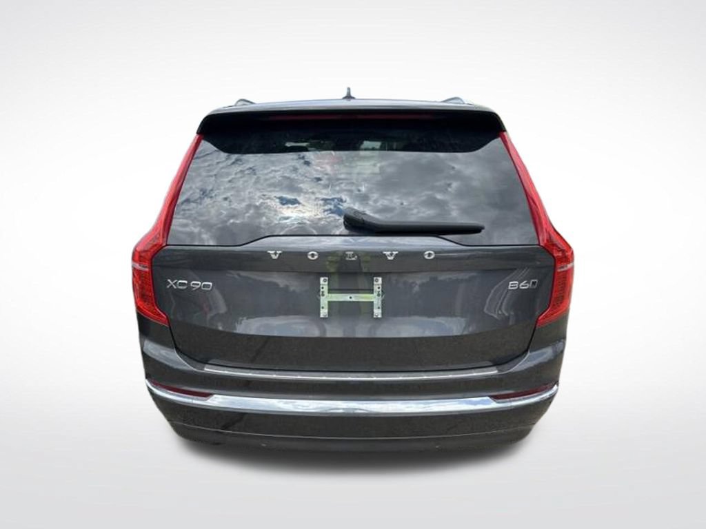 Used 2024 Volvo XC90 B6 Ultimate w/ Protection Package Premier AWD/4WD image 4