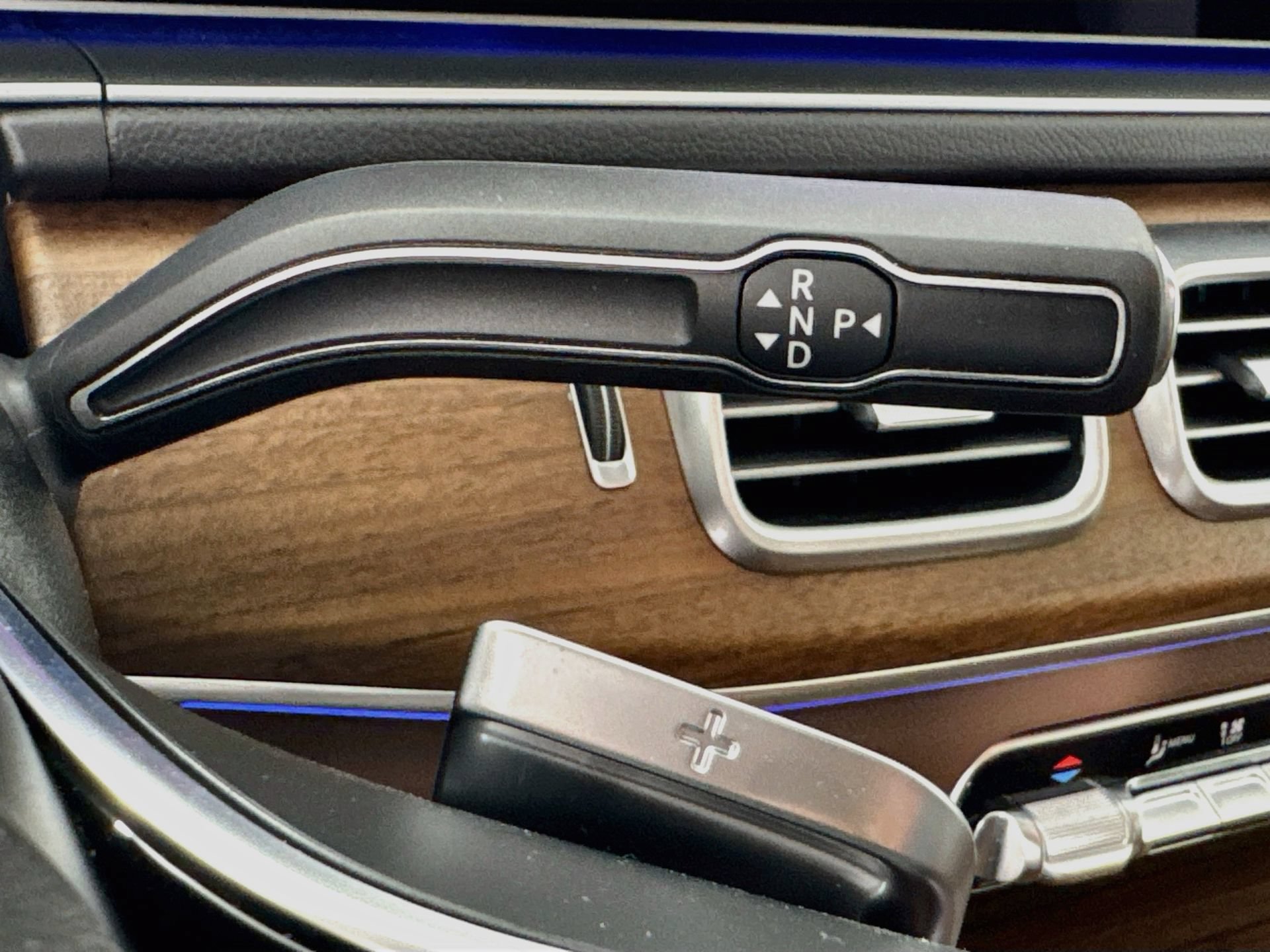 Certified 2025 Mercedes-Benz GLE 350 4MATIC image 18