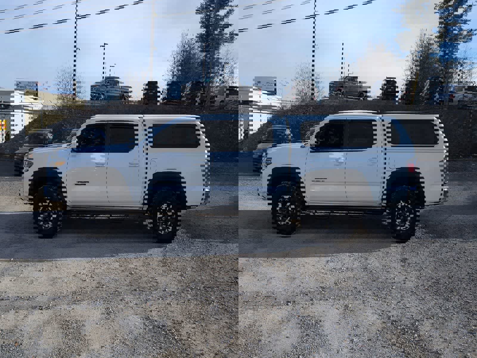 Used 2023 Toyota Tacoma TRD Off-Road image 5