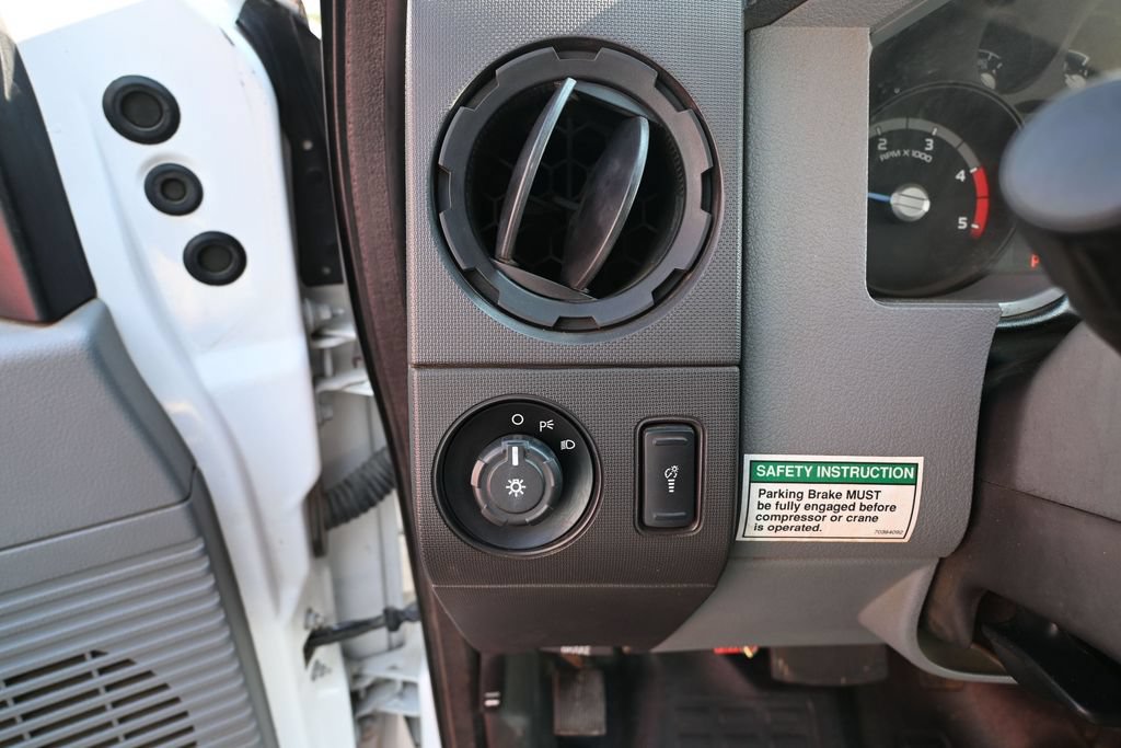 Used 2015 Ford F550 Luxury RWD image 33
