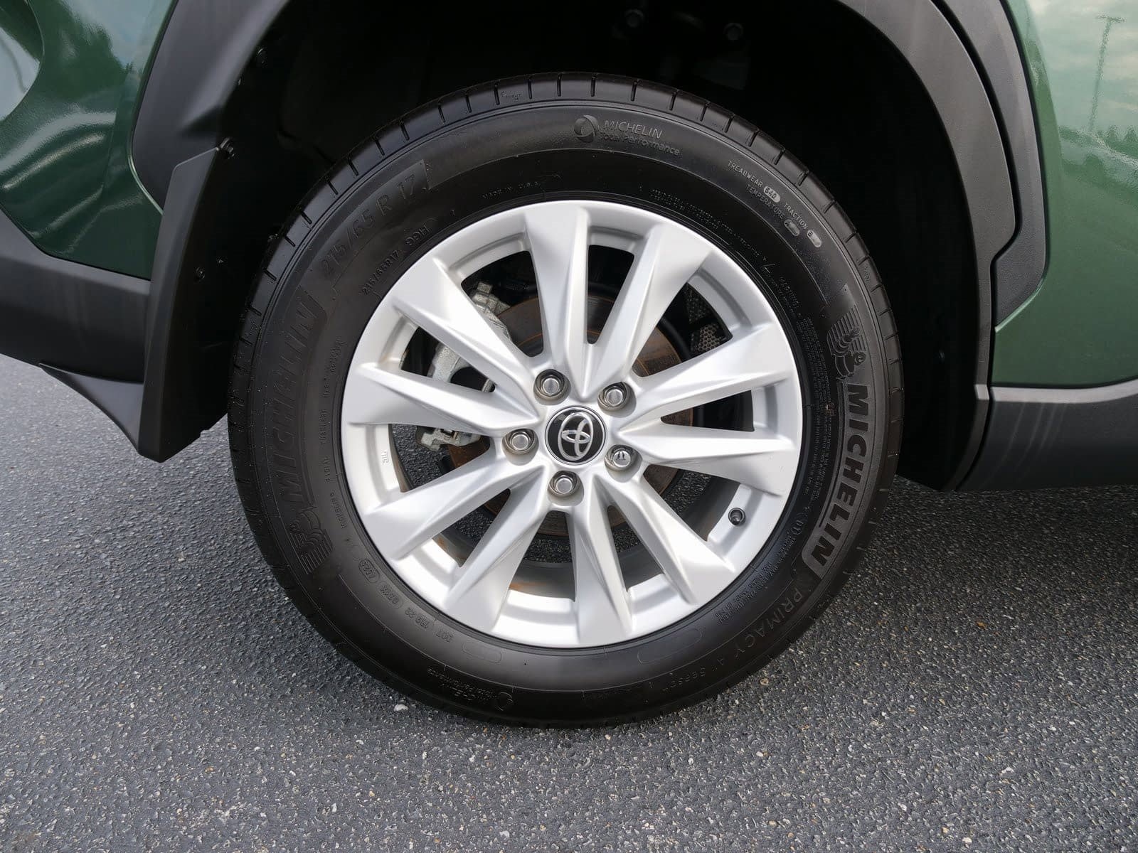 Used 2024 Toyota Corolla Cross LE image 10