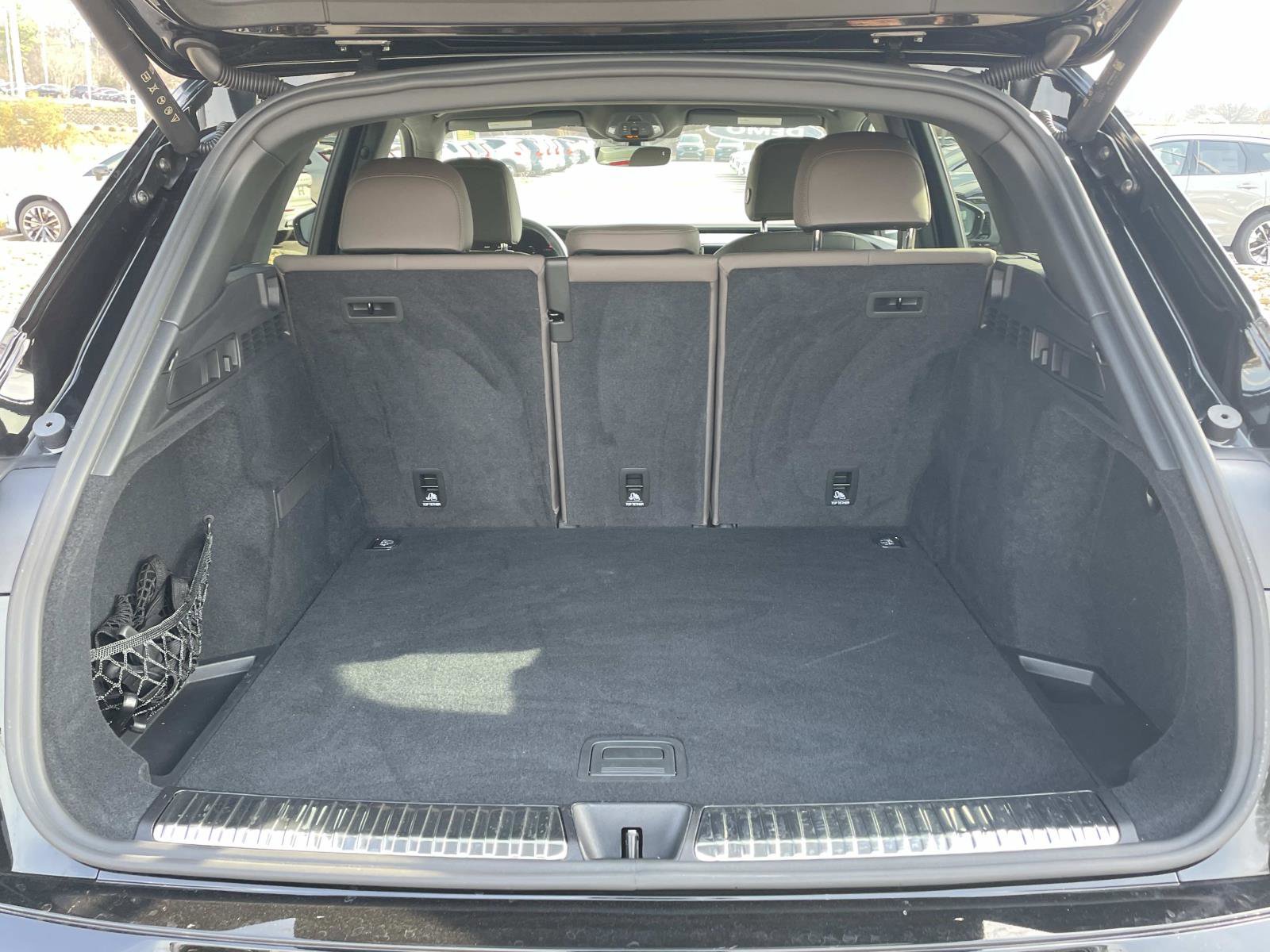 Used 2025 Audi Q5 Premium w/ Convenience Package image 10