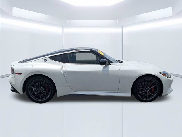 Used 2024 Nissan Z Performance w/ Floor Mat Package RWD image 3