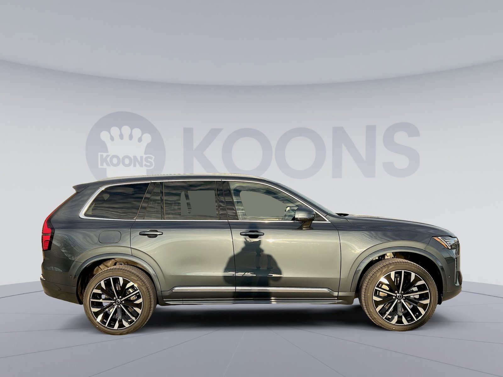 New 2026 Volvo XC90 T8 Plus w/ Protection Package Premier image 8