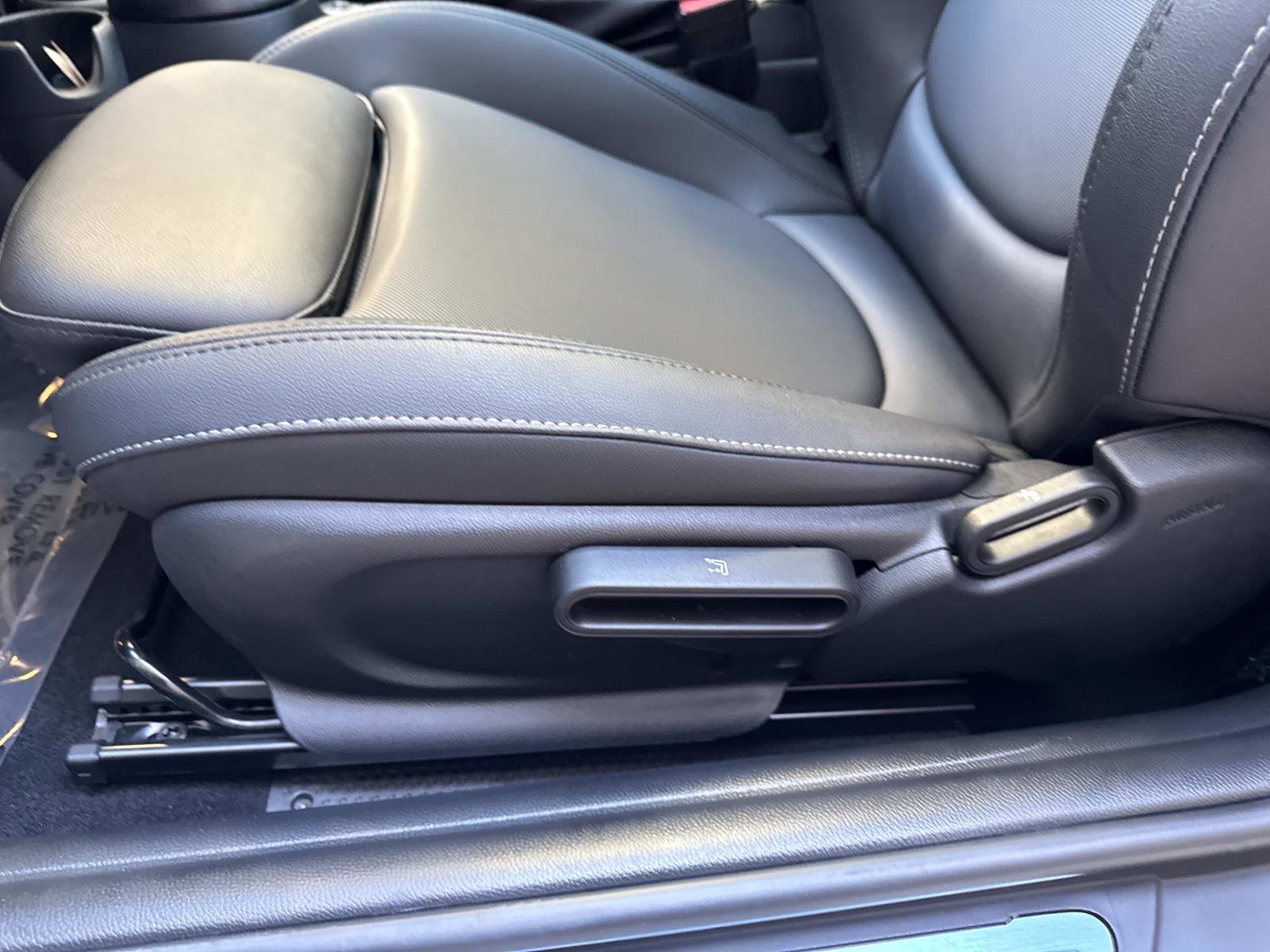 Certified 2024 MINI Cooper S image 13