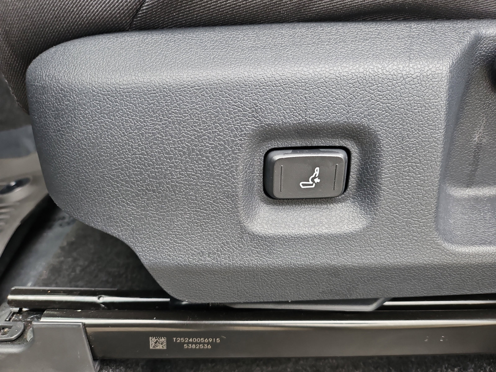 Used 2025 Toyota Tacoma SR w/ Towing Package RWD image 37