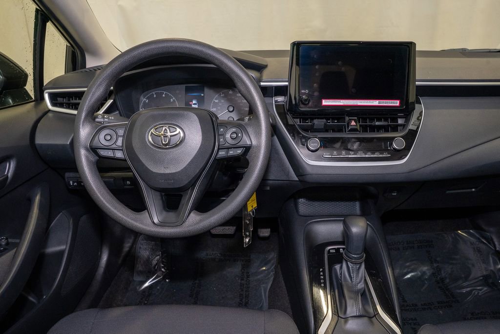 Used 2023 Toyota Corolla LE image 6