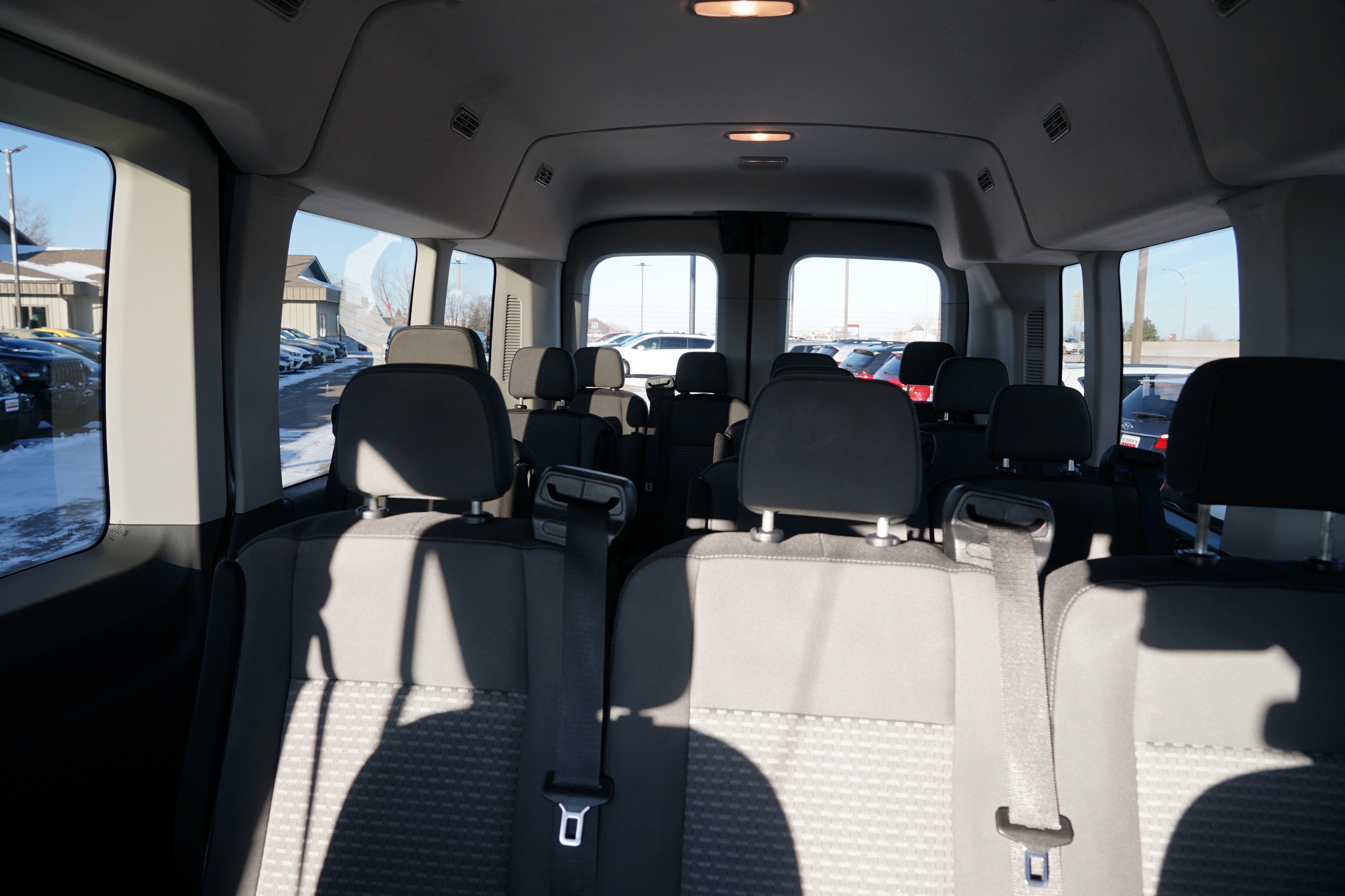 Used 2020 Ford Transit 350 XLT image 30