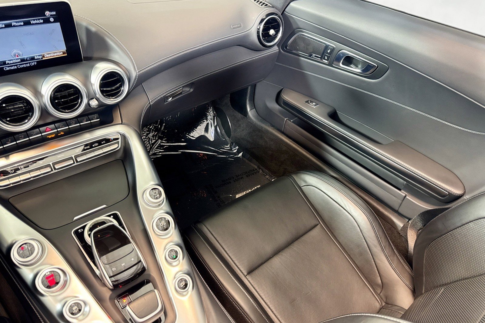 Used 2019 Mercedes-Benz AMG GT Roadster image 22