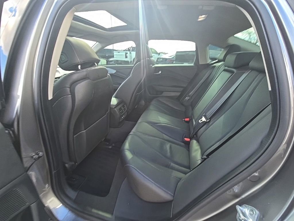 Used 2024 Acura TLX w/ Technology Package image 26