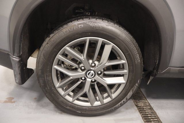 Used 2021 Nissan Rogue S image 25