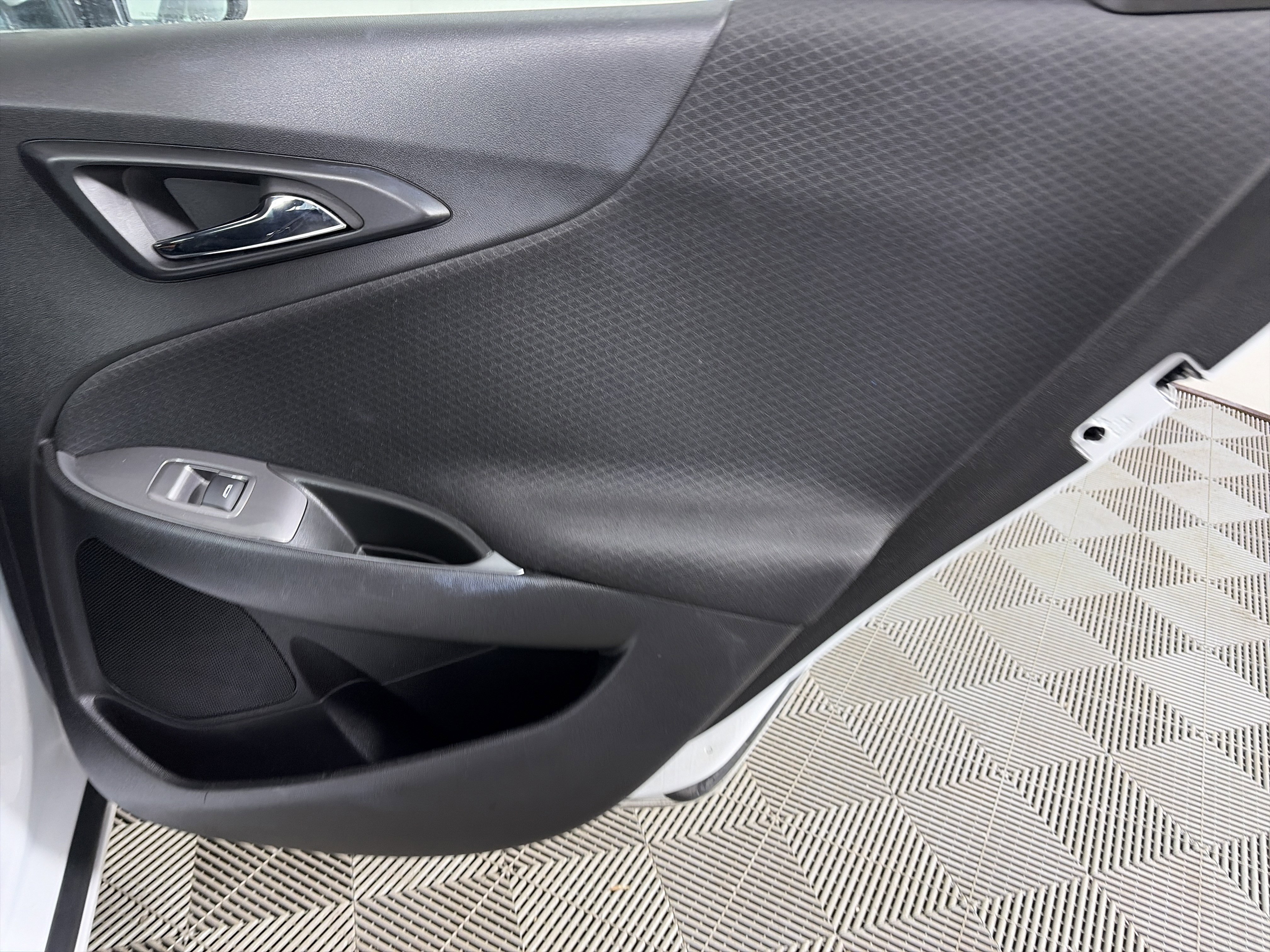 Used 2024 Chevrolet Malibu LT image 38