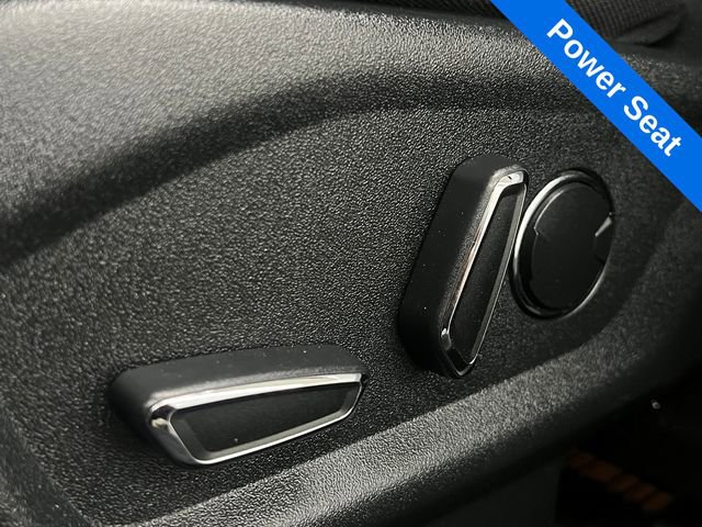 Used 2018 Ford Explorer XLT image 17