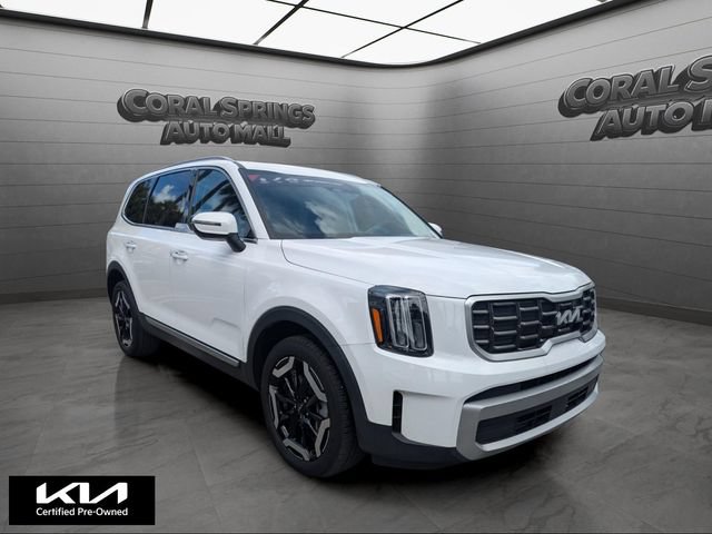 Certified 2023 Kia Telluride S w/ S Sunroof Package FWD image 1