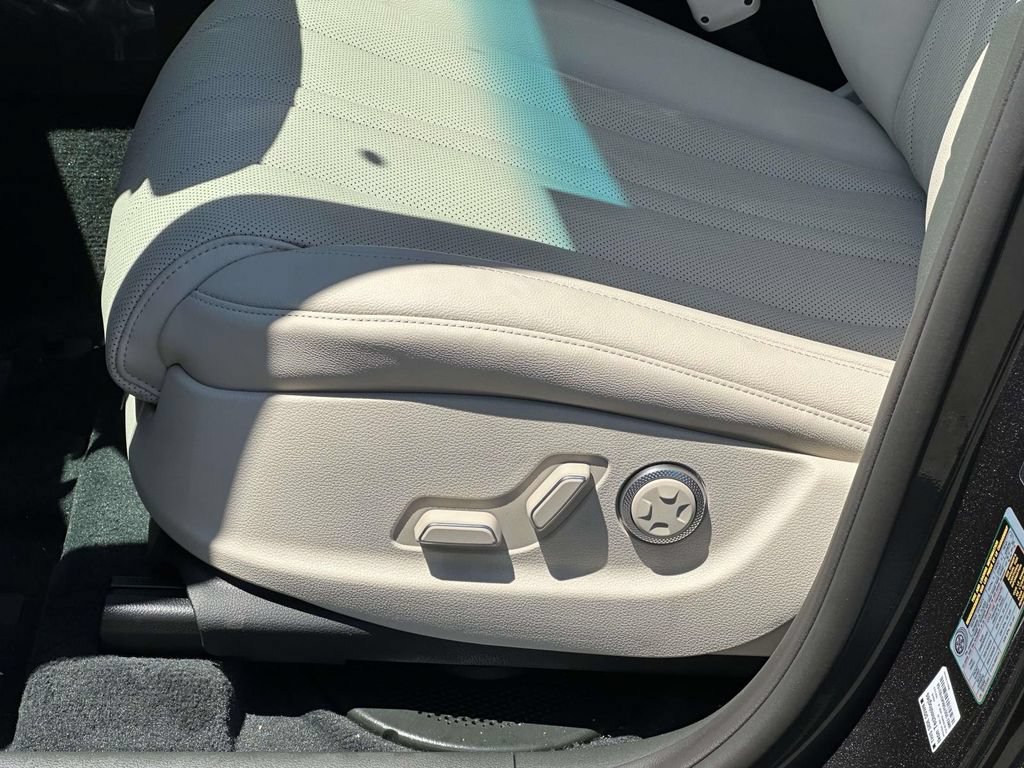 New 2026 Genesis GV80 2.5T Select AWD/4WD image 15