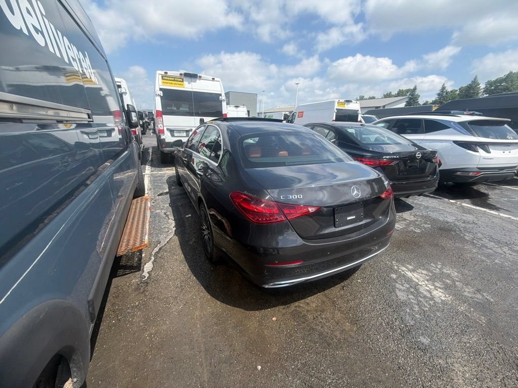 Used 2023 Mercedes-Benz C 300 4MATIC Sedan image 2