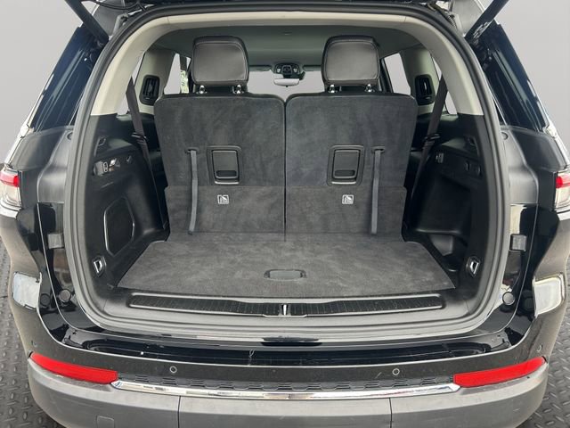 Used 2023 Jeep Grand Cherokee L Limited AWD/4WD image 35